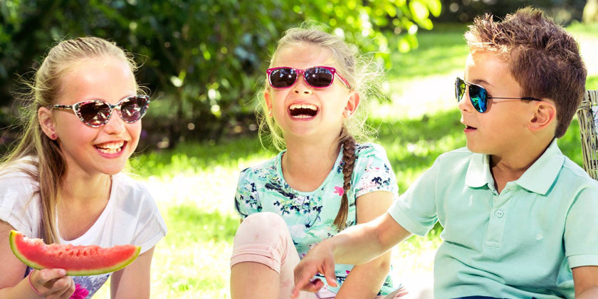 RAGGI UV: PERICOLOSI PER TUTTI, MA SOPRATTUTTO PER GLI OCCHI DEL BAMBINO